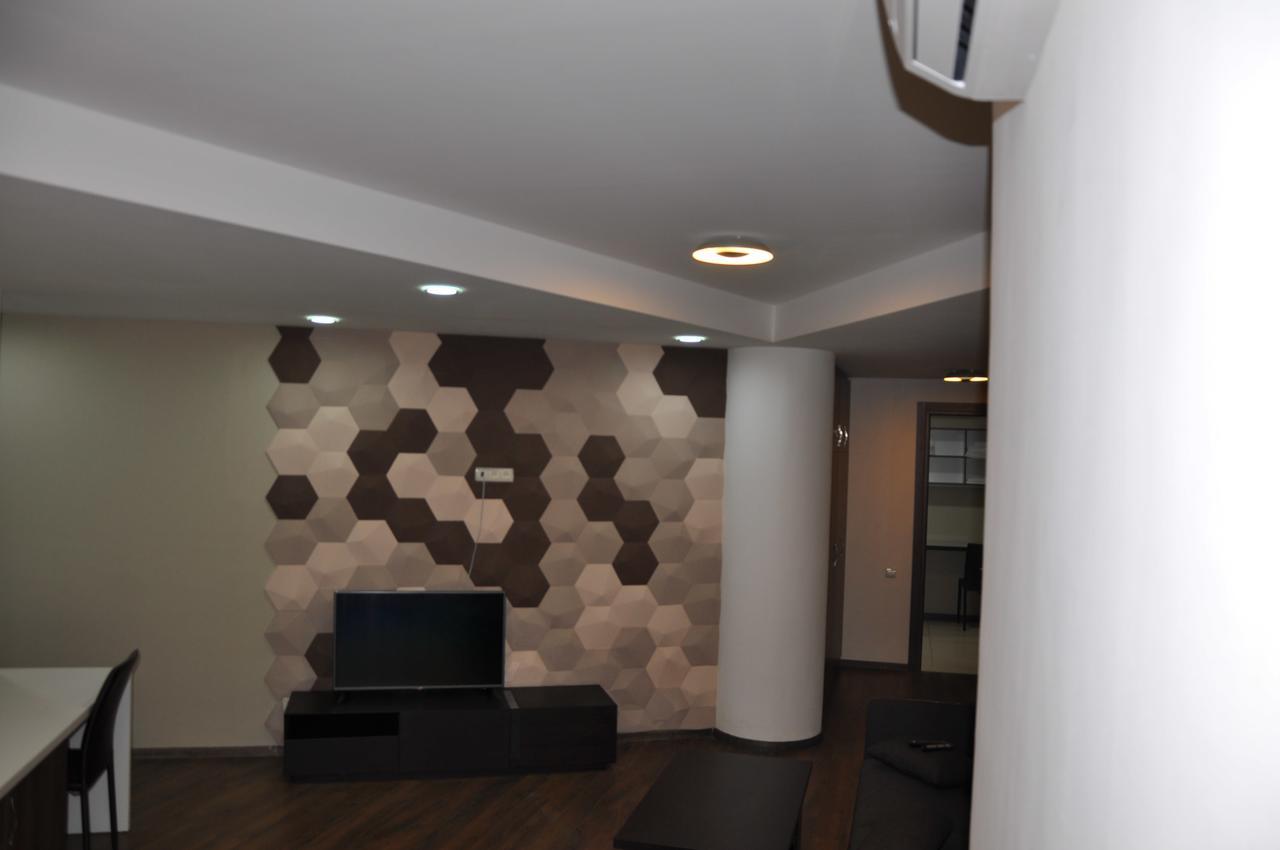 All Seasons Hotel On Freedom Square Tbilisi Exterior photo
